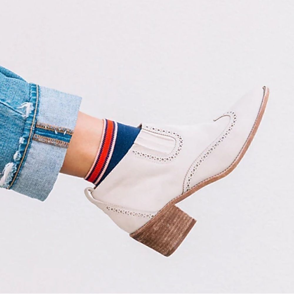 Madewell The Grayson Brogue Chelsea Cream Suede Leather Ankle Booties